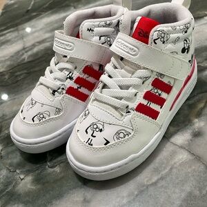 kids sneakers